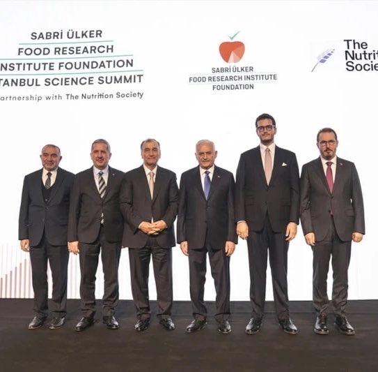Musaozsoy's tweet photo. Siz bu milletle dalga mı geçiyorsunuz?
Bunun başka bir açıklaması yok!
@suayipbirinci 
@saglikbakanligi https://t.co/umOrpBU7UV