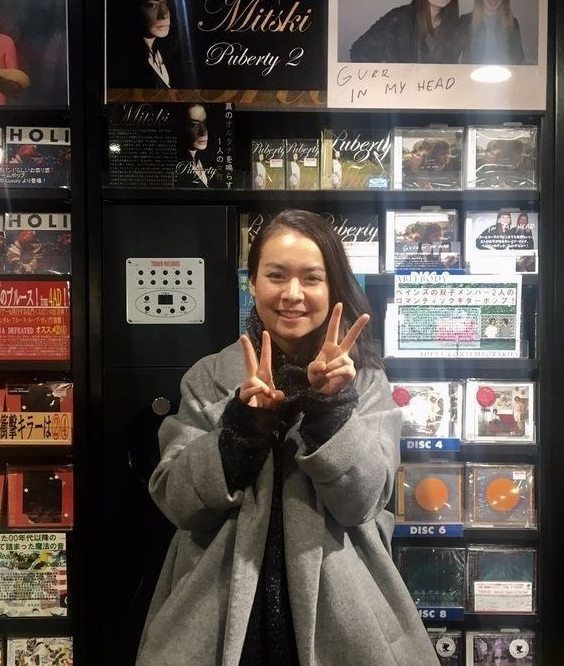 randomitskis's tweet photo. she was so happy to show her bible https://t.co/vz2tsYjwXZ