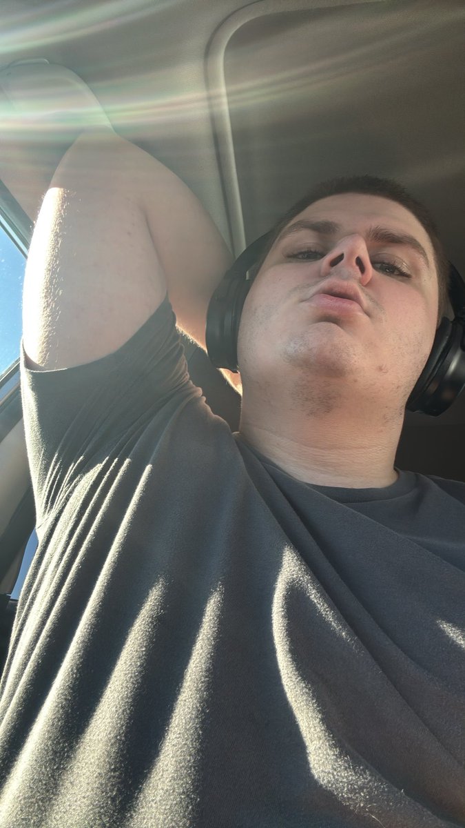 AlphaFratKing's tweet photo. Just finished hitting legs
And boy am I sweaty
Now shove your face in my pits while I take “your” fagcash
#findom #cashmaster #finsub #cashfag #muscledom #goonerdom #armpits #findomalpha https://t.co/1Ig9AuNaPq