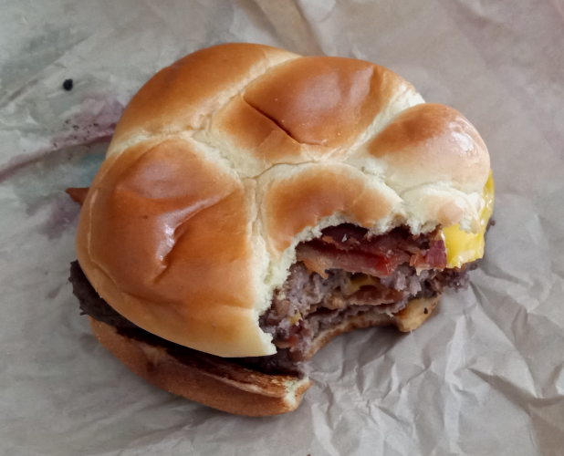 BloomingOnionJr's tweet photo. Really @Wendys!? I just ordered this double Baconator and I get home and take a bit and guess what!? It was delicious. Thank you. 😤 https://t.co/avMjv8kCDC
