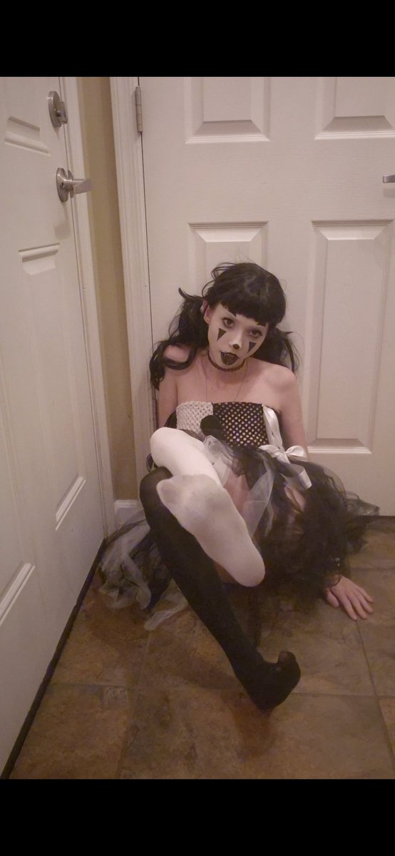 imlostinspacee's tweet photo. Who wants to be my pathetic money slut? 😋

#onlyfans #cinabunni #sub #hot #sexy #of #cute #wataa #18+content #paypig #ass #tits #alt #altgirl #clown #clowngirl #nsfw #nsfwtwt #feet #feettwt #socks #dirtysocks #fetish #wallet https://t.co/cPZGbEElcv