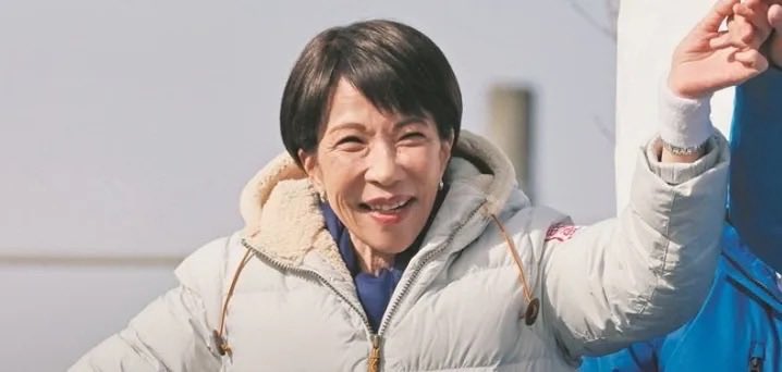 AshleyJ62727's tweet photo. 2027年1月より所得税増税
ふざけんな！
政治家の給料下げるのが先だろ。 https://t.co/GtirNF0Cqx