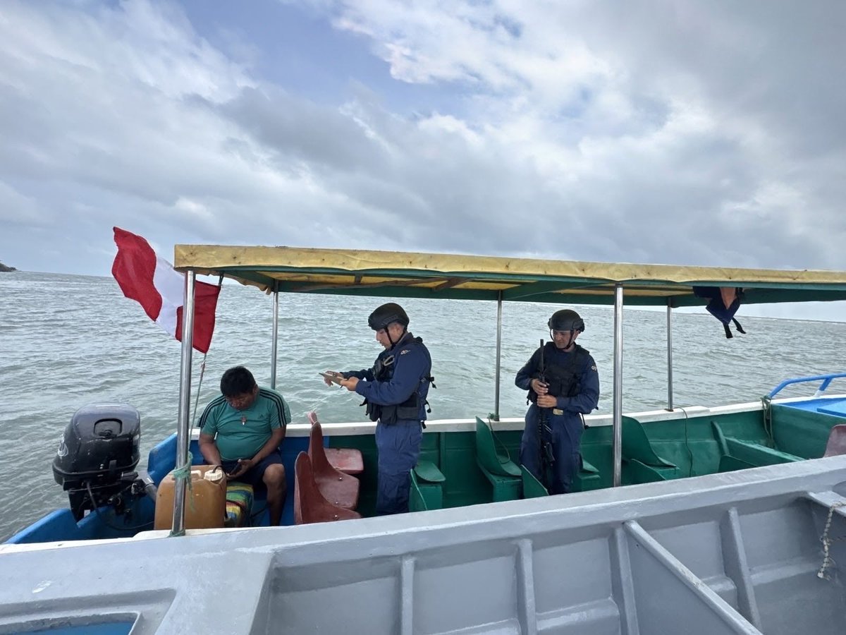MGP_DICAPI's tweet photo. La Capitanía de Puerto de Zorritos, realizó un operativo en la zona de bahía de Puerto Pizarro, con el fin de verificar el cumplimiento de la normativa marítima vigente por parte de las embarcaciones pesqueras y turísticas que operan en la zona.
https://t.co/T5enh6Owi6 https://t.co/8u5CItTjry