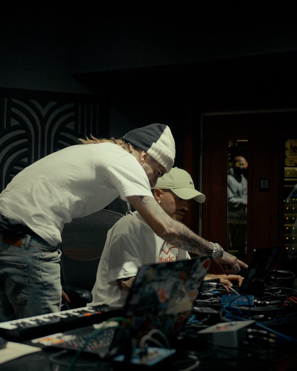 feidsite's tweet photo. FEID X YOVNGCHIMI 🔜🇨🇴🇵🇷 https://t.co/Hmn6khOhSW