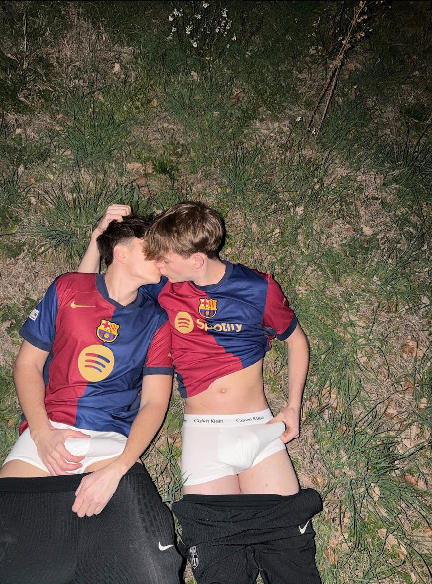 axellydani's tweet photo. can you suck mine while we kiss?

https://t.co/gDQ5NVPkuh https://t.co/AIyI32faVm
