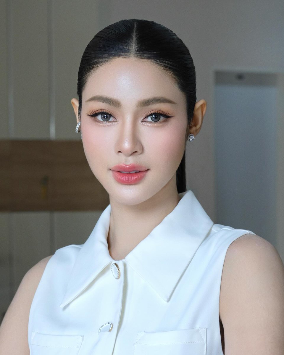 shimizuake6ne's tweet photo. New York looks absolutely gorgeous! Feel free to inquire about makeup and hairstyling availability anytime. For more information, call 081-2665679. Linn: chammded https://t.co/5BY964qvMT