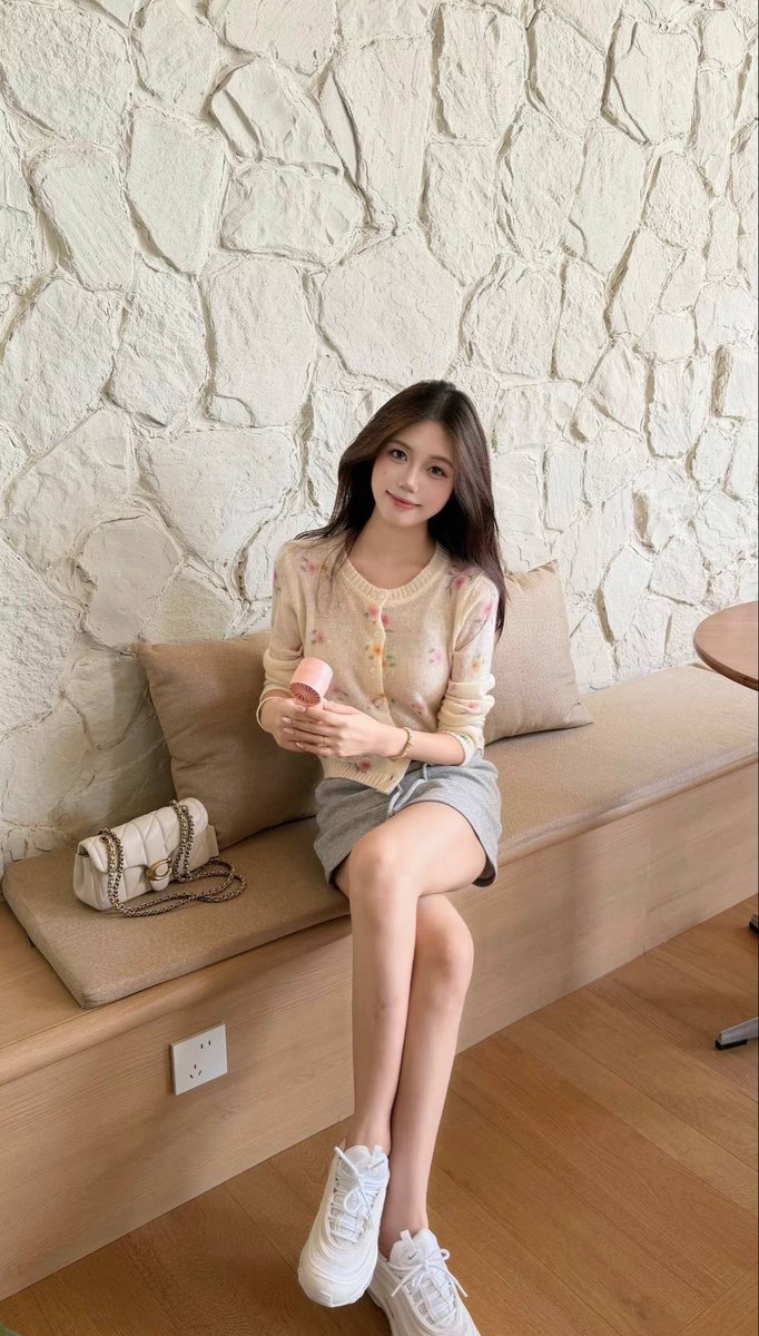 vmiaej's tweet photo. 梦想成为美女 https://t.co/1czyCk5IAi