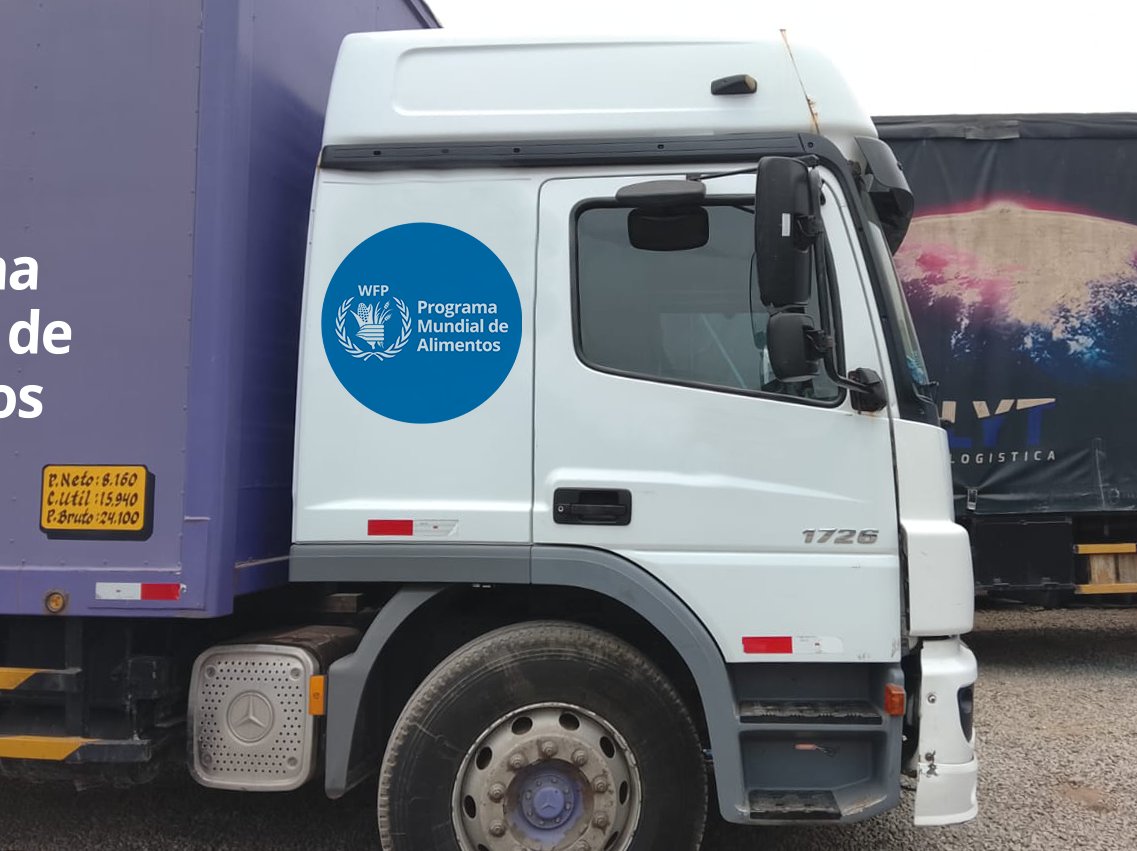 WFP_Peru's tweet photo. 🚚 Ante la emergencia causada por los incendios forestales, el Programa Mundial de Alimentos, en coordinación con @indeciperu , está transportando toneladas de alimentos con destino a comunidades de Satipo y el VRAEM. https://t.co/Aazu9Nn7d8