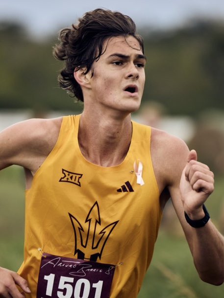 SunDevilTFXC's tweet photo. Frames from the Arturo Barrios Invitational 📸

#ForksUp /// #O2V https://t.co/UJ9irl5gLQ