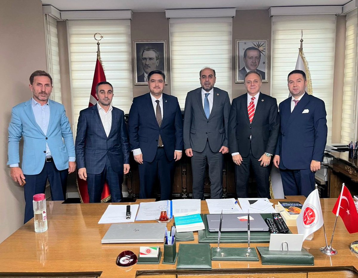 Sekercioglu_Orc's tweet photo. İstanbul 2 Nolu Baro Başkanlığına seçilen av. Rıza Saka'ya hayırlı olsun ziyaretinde bulunduk. 

Nazik misafirperverliği ve hoş sohbeti için teşekkür ediyor, görevinde başarılar diliyoruz. https://t.co/JpIrhTZJ4I