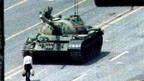 dadaloglu001's tweet photo. @s7qtnnt Bu amına koydugum nerden konuşuyor
Heee pardon tankın altındaymış gözükmüyor 4 cm penisli https://t.co/yQHPlkU0xM
