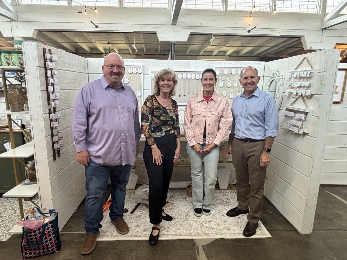 RepSmucker's tweet photo. Great day in Manheim last week! 

I enjoyed starting our visits with a luncheon and conversation with local elected officials from northern Lancaster County at Twisted Sisters Ice Cream and Handmade Chocolates, alongside State Rep. Mindy Fee.

We also visited Stiegel Glassworks 1976, Glasshouse Wineworks, and REO Manheim Marketplace, three local businesses that showcase Manheim’s unique character, rich history, and vibrant downtown.

Thank you to everyone who welcomed us! It’s always a pleasure to spend time with the people and small businesses helping our communities thrive.