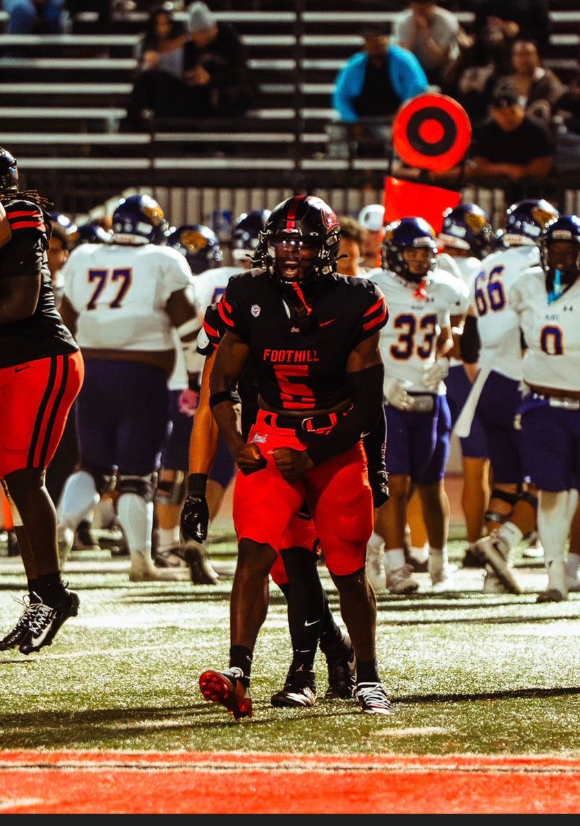 JoshuaBaker_1's tweet photo. https://t.co/BzizJezv1t
Mid season highlight Tape Out now!!
6’4 235 Edge 
4 for 3
3.0 GPA
@OwlFootball_ @kennycoleman81 @RaivioMatt @DionLeonard_2 @JUCOFFrenzy https://t.co/Ni3lL96dCp