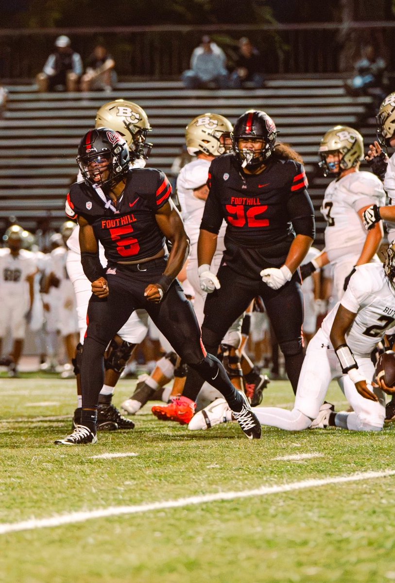 JoshuaBaker_1's tweet photo. https://t.co/BzizJezv1t
Mid season highlight Tape Out now!!
6’4 235 Edge 
4 for 3
3.0 GPA
@OwlFootball_ @kennycoleman81 @RaivioMatt @DionLeonard_2 @JUCOFFrenzy https://t.co/Ni3lL96dCp