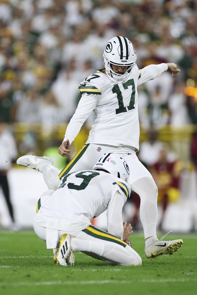 RapSheet's tweet photo. The #Rams are signing veteran kicker Brandon McManus, per me and @MikeGarafolo, the latest in Los Angeles’ kicker saga. He worked out today, along with FA K Matt Prater.

McManus most recently kicked for the #Packers and #Broncos. https://t.co/eyzO9QmQjt