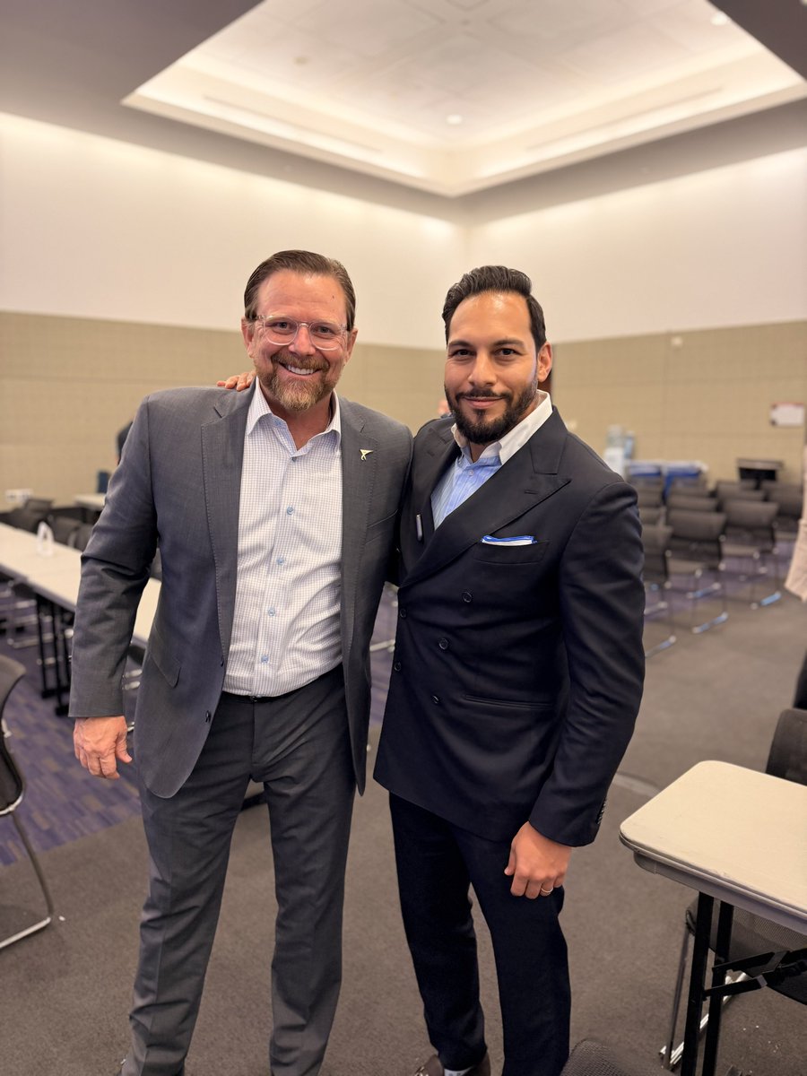 OmarMKhateeb's tweet photo. @ScottWMedTech thank you for your leadership and all you do for our great industry. This year's conference has been the best ever. The future looks bright as long as people like us keep pushing the industry forward and leading from the front #mtc26 https://t.co/v6aduifLHS