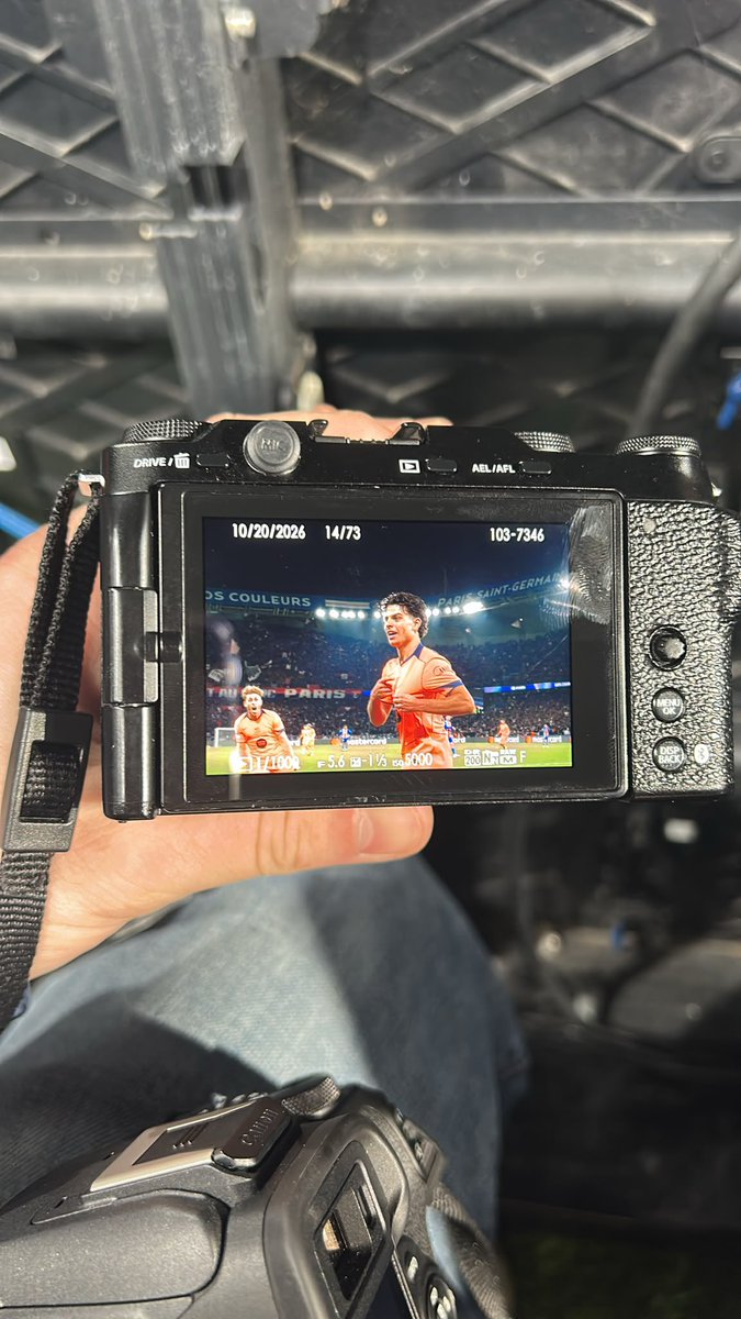 VisionBlaugrana's tweet photo. LES GARS ON A LA PHOTO https://t.co/DkLpCgz8ja