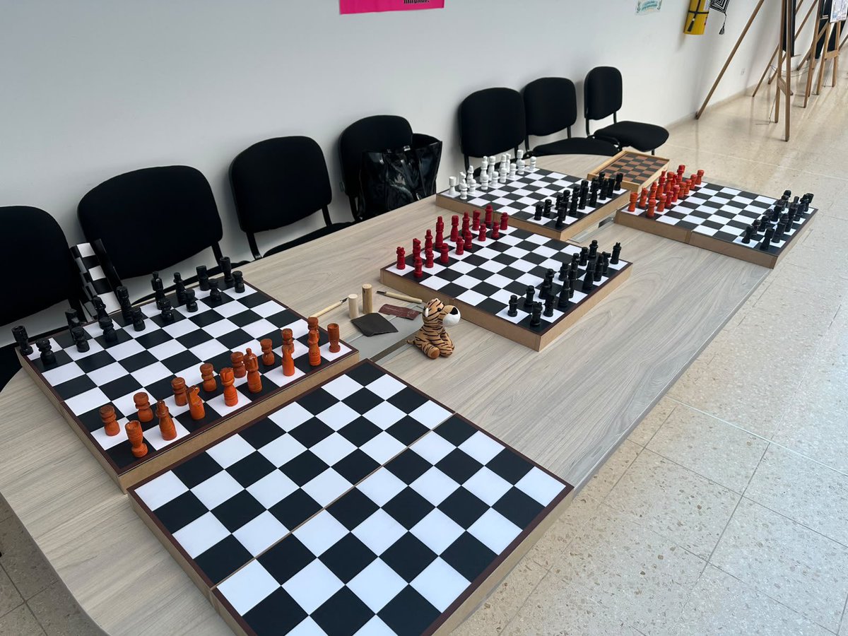 SecGobCundi's tweet photo. En #Zipaquirá, acompañamos Raíces y Jugadas de la Restauración, iniciativa del Juzgado Penal del Circuito para Adolescentes que, a través de la memoria, el juego y el cuidado de la naturaleza, promueve oportunidades para los adolescentes y la reconstrucción de vínculos sociales. https://t.co/m6YBifeGe2