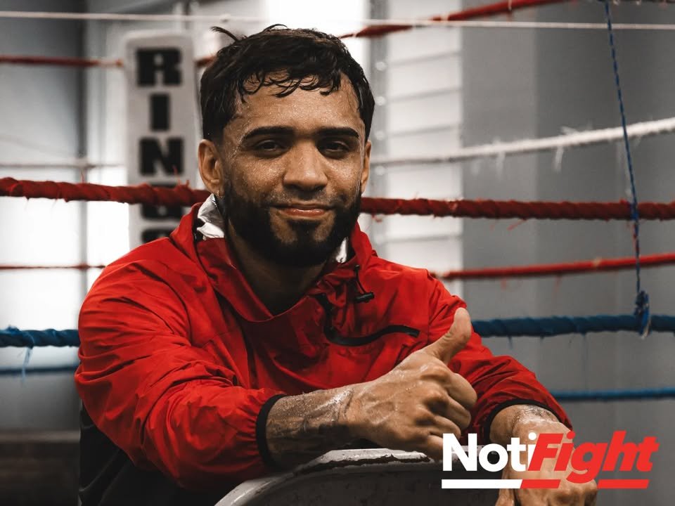 NotiFight's tweet photo. La OMB ordena negociar a Oscar Collazo y Ryusei Matsumoto nocauts. El puertorriqueño tenía previsto disputar un combate contra Ricardo Sandoval para intentar conquistar también el título unificado de peso mosca https://t.co/yPZJObloHS