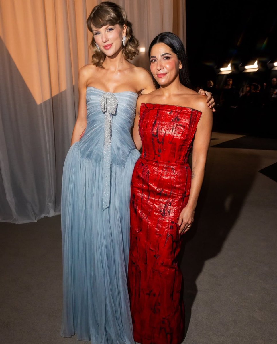 swifferupdates's tweet photo. 📸| Director and President of @AcademyMuseum, Amy Homma, shares pictures with Taylor from the gala! ❤️ https://t.co/HQMDDx8oBe