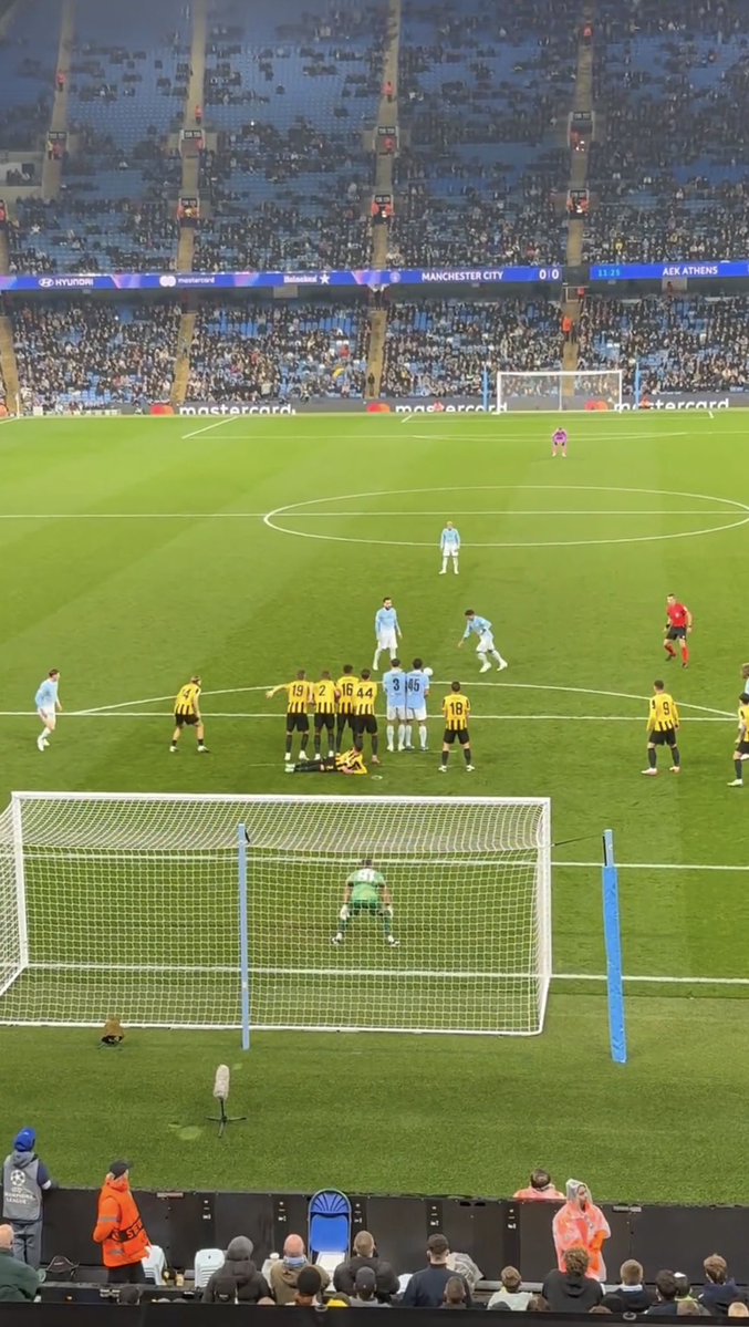 R_o_M's tweet photo. Champions League nights look like this at City. Imagine the scenes for those upcoming midweek games in the Johnstone's Paint Trophy.  But Manchester is blue 😂👍🏼 https://t.co/GQFk5N6MEi