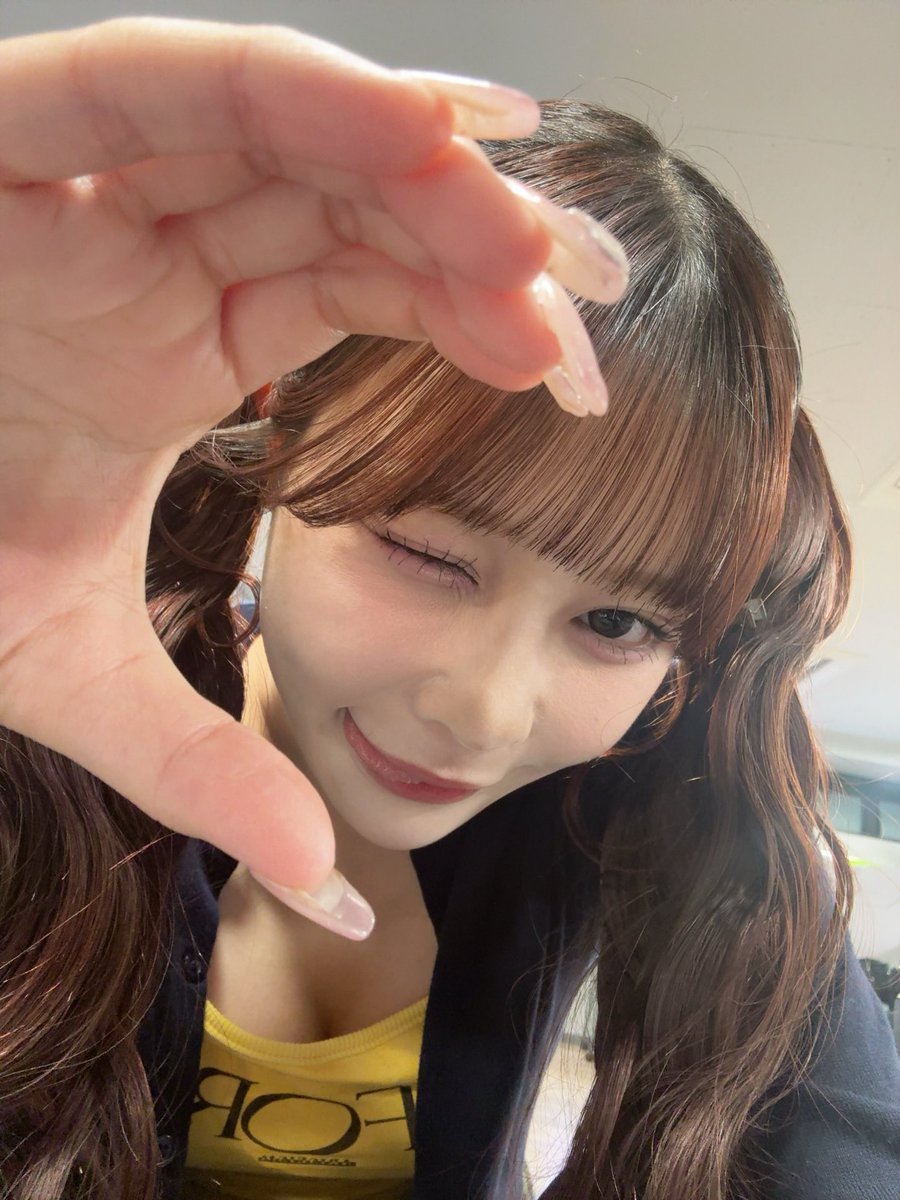 uqz1_'s tweet photo. 村川緋杏 (CANDY TUNE) どエロい谷間 https://t.co/Gzp1ukUIv9