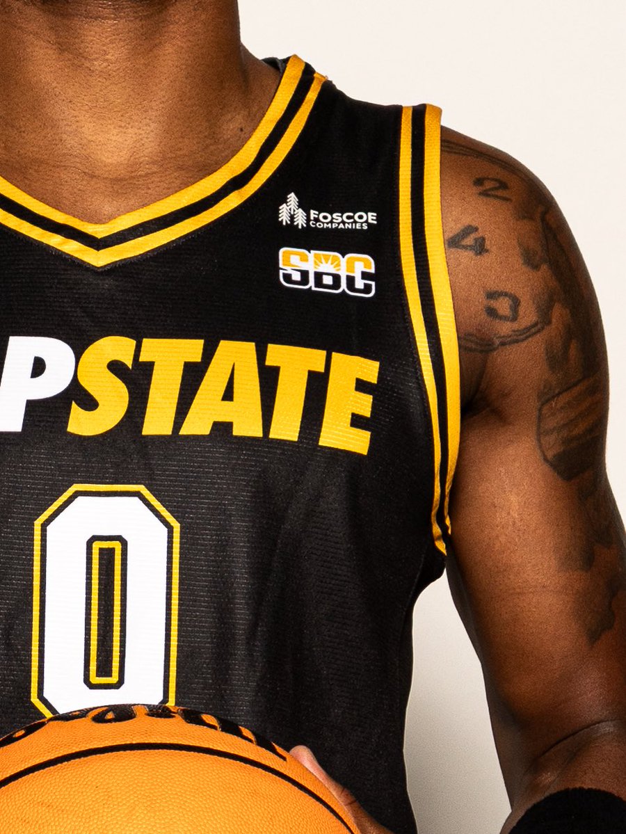 AppStateMBB's tweet photo. 𝐍𝐞𝐰 🏀 𝐒𝐞𝐚𝐬𝐨𝐧 ⇢ 𝐅𝐫𝐞𝐬𝐡, 𝐍𝐞𝐰 𝐋𝐨𝐨𝐤

Thank you to Foscoe Companies for supporting App State Basketball and serving as our jersey patch sponsor!

#TakeTheStairs https://t.co/esVDYtOXdS