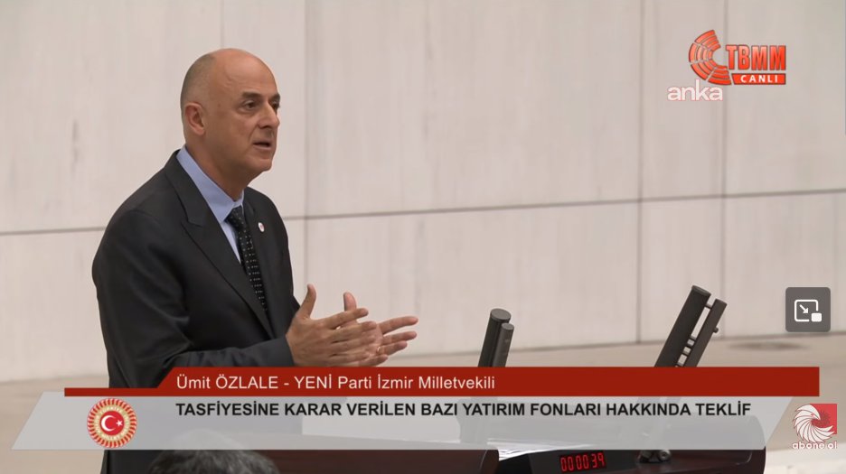 fonunmagdurlari's tweet photo. 🚨#SONDAKİKA Ümit Özlale:

"İntihar etmeyi düşünenler var, boşanmak üzere olanlar var ve bundan sonra bugün maliye bakanı aynen şunu söylüyor "Bir müsibet bin nasihatten iyidir.", ya ne zaman bu kadar empati yoksunu oldunuz? 

Bir an önce devleti yönetme ciddiyetine kavuşun ve fonzedeleri fonzadelerden ayıran bir kanun teklifiyle karşımıza gelin."