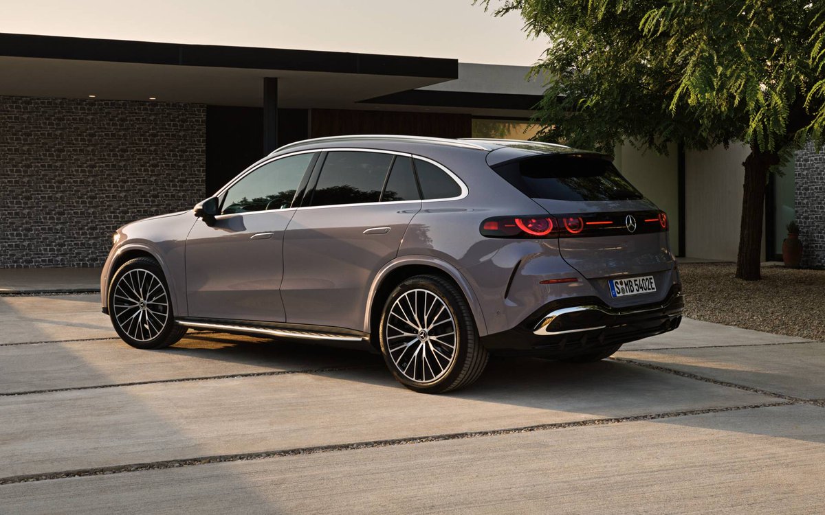 guideauto's tweet photo. Mercedes Benz annonce les prix du GLC électrique 2027
https://t.co/FY6yzaO3w1 https://t.co/9cMew4qM2O