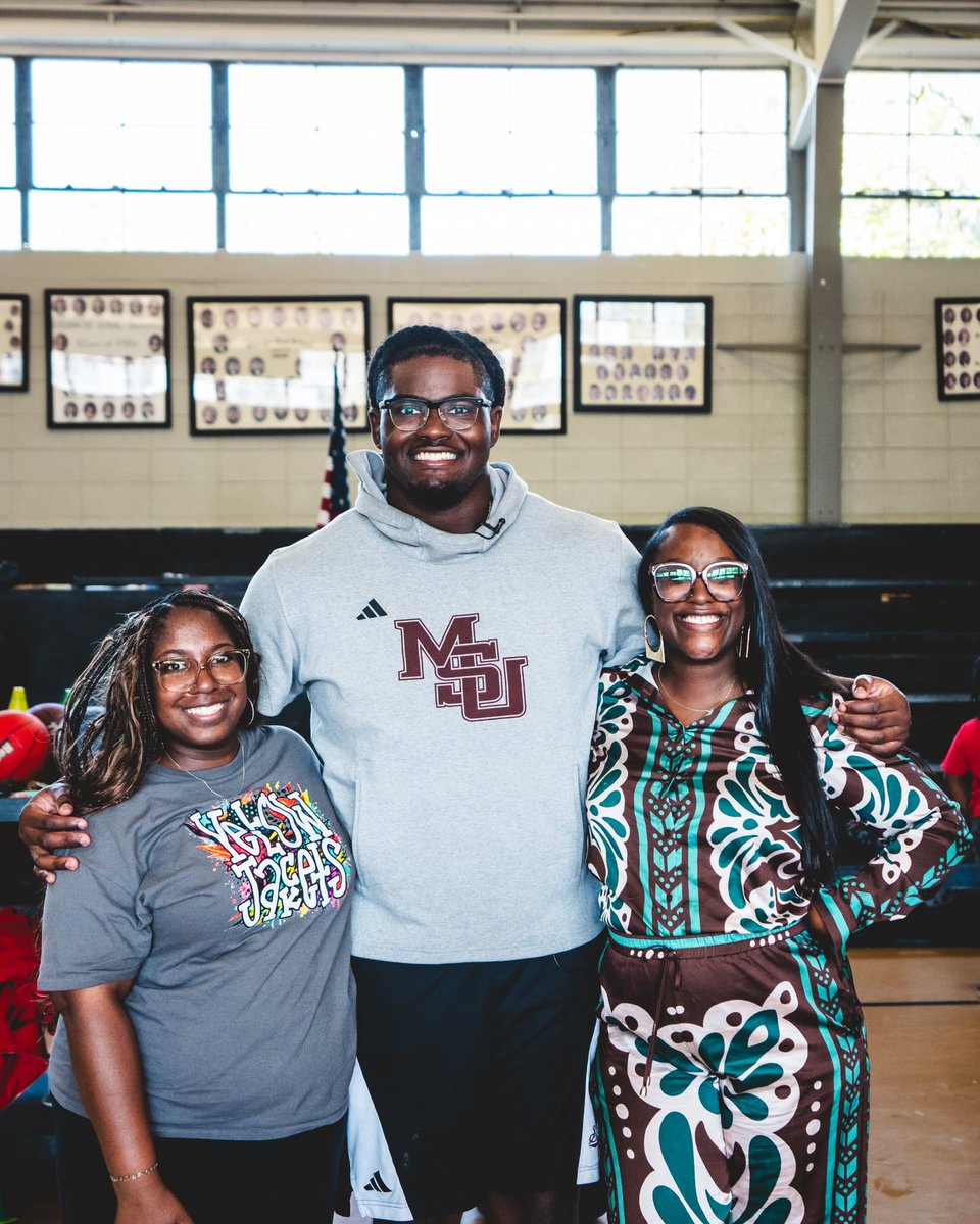 HailStateFB's tweet photo. DJ Chester Stopped By West Elementary To Celebrate The Students &amp; Teachers On Becoming An ‘A’-Rated School!

@DJChester6 || @StarkvilleSD https://t.co/DMvcp8QoPD