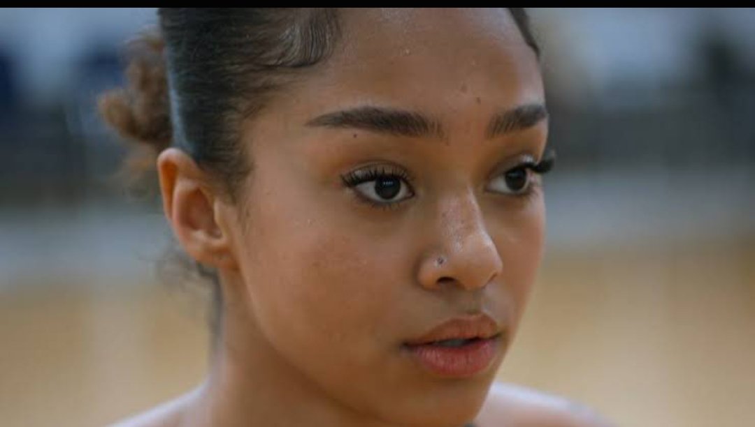 RealFin01's tweet photo. @Lanunin @Rose19539324 @bannermanfiles Post pre-debut or post debut  Daniela without makeup let's see, c'mon do it don't be shy 🙈 https://t.co/j1PS168yPd