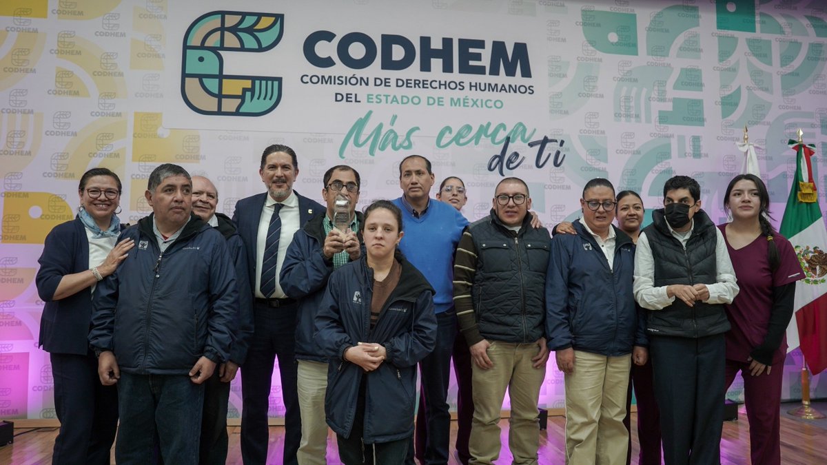 CODHEM's tweet photo. Su labor contribuye a construir un #EdoMéx donde las diferencias nunca sean motivo de exclusión y todas las personas ejerzan sus derechos con igualdad y dignidad.

¡Felicidades por inspirar con su ejemplo! 🫱🏻‍🫲🏼

#MásCercaDeTi #DerechosHumanosL https://t.co/kkzZSCdYzl