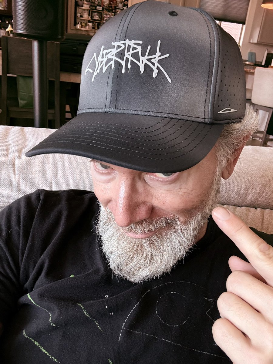 devo69dvx's tweet photo. New hat 🧢📐…love ❤️ https://t.co/LNQJ5T7HgH