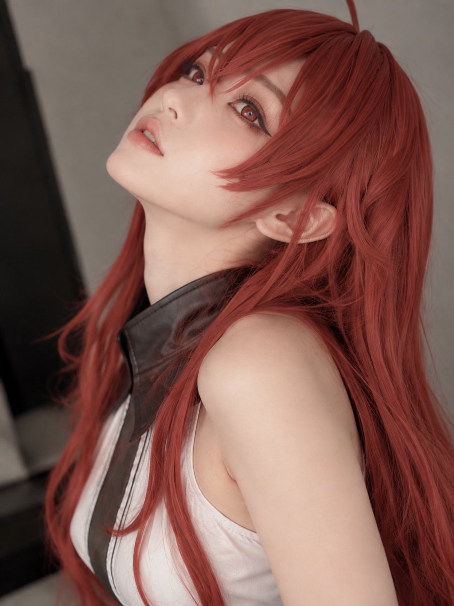 vod6b's tweet photo. Think you can handle me? 

#MushokuTensei #ErisBoreasGreyrat #Cosplay https://t.co/fGdxruS2ZZ
