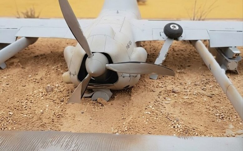SudanTribune_EN's tweet photo. The UN has strongly condemned escalating drone strikes across Sudan that have killed dozens of civilians, including children and a Red Crescent volunteer, while hitting Khartoum and disrupting flights. Aid operations remain critically underfunded at just 43%.
https://t.co/bX9PR6JSWS
#Sudan #Khartoum #Darfur #UN #SudanWar #HumanitarianAid