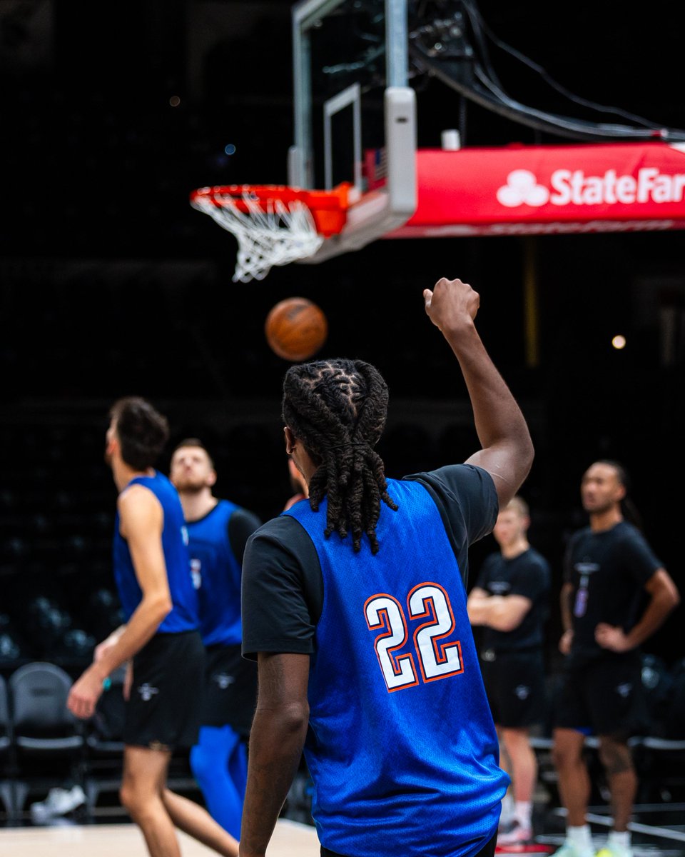 okcthunder's tweet photo. Gearing up for Opening Night ⚙️ https://t.co/tzpQebGeI3