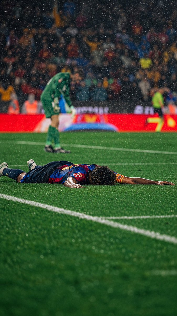 LamineDatos's tweet photo. 💔| LAMINE YAMAL VS PSG.

⚽ 1 gol
🎯 3 ocasiones creadas
⚡️ 3 regates completados
🛡️ 10 recuperaciones
⚔️ 9 duelos ganados

Lamentablemente no se dio… https://t.co/k0x8CUFBPD