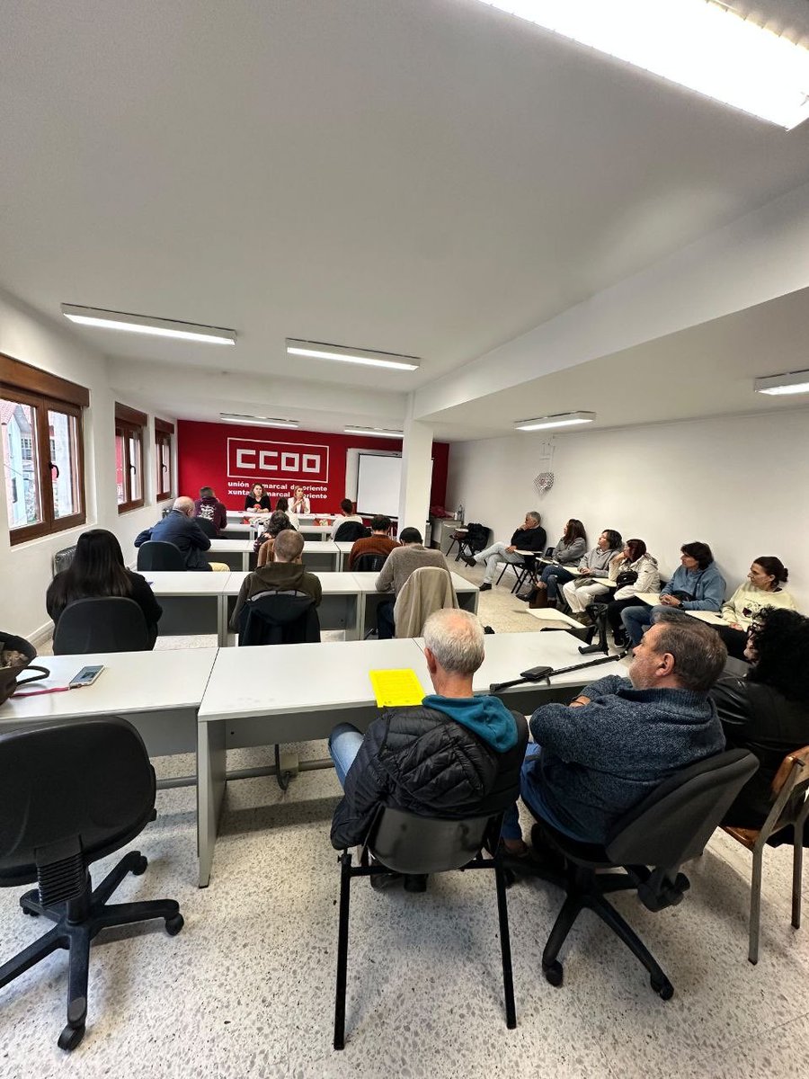 CCOOdeAsturias's tweet photo. 💪Nel horizonte, la fuelga xeneral. Entamen con fuerza les xuntes. Güei empezamos nes Uniones Comarcales y depués treslladaremos l’acción a los tayos https://t.co/cFOclO47q3