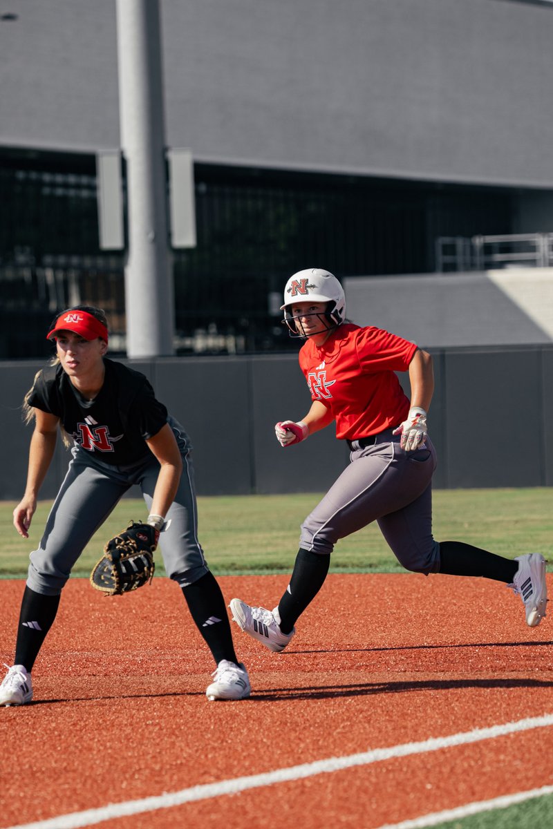 nicholls_sb's tweet photo. 𝓐𝓵𝔀𝓪𝔂𝓼 working. 

#SwordsUp⚔️ | #GeauxColonels https://t.co/LnjLIhUQeO
