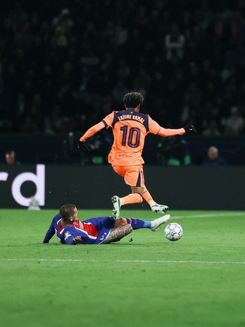 LucasHernandez's tweet photo. Belle victoire ce soir ! 🔥❤️💙 #ICICESTPARIS #TeamLH21 #UCL @PSG_inside https://t.co/dhKeA42h5L