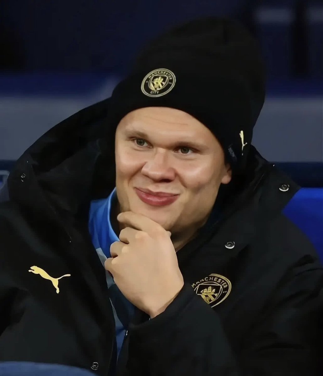 Brautcin's tweet photo. Ele não jogou mas serviu muito Face Card né Erling? https://t.co/hFoxI1xox9