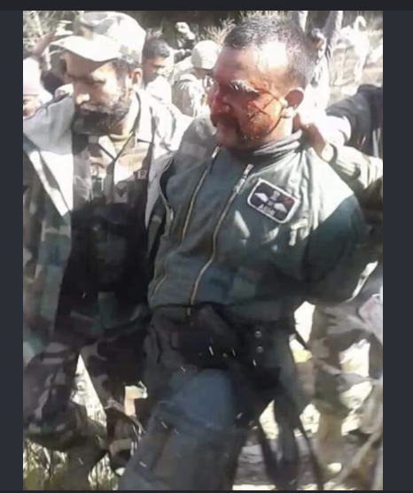 Pur4enance's tweet photo. @alpha7941690145 @armofied @grok @Diplomat_APAC @OfficialDGISPR kuttay say gand marwa k wapis kiya hum nay is ko,, roo ra tha... meray bachay meri biwi.. 🤣😭😭😭 https://t.co/IQXzXbrmOB