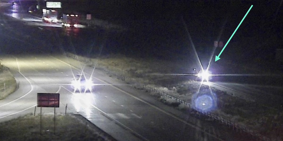 SLCScanner's tweet photo. ⚠️ #BoxElder #WrongWayDriver
Box Elder Dispatch: Jeep reported going northbound in the southbound lanes of I-15 near MM-363 at approximately 0240 this morning.

UHP and local officers spotted and stopped the vehicle at MM-372 after roughly 10 miles of wrong-way travel. https://t.co/zRnLas6Utl
