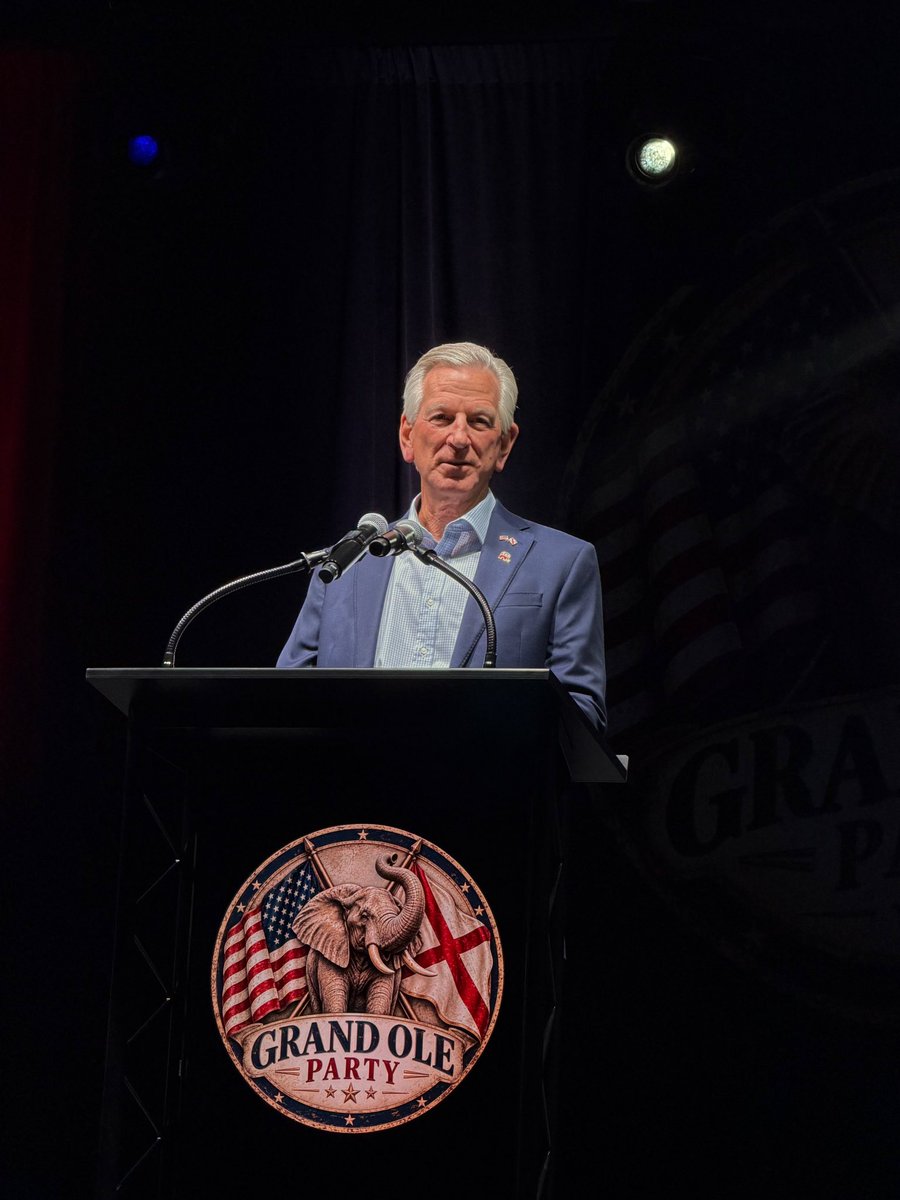 CoachForGov's tweet photo. The GOP in the Shoals is ready to turn out the vote in 14 days🇺🇸 https://t.co/PU9vUqID1N