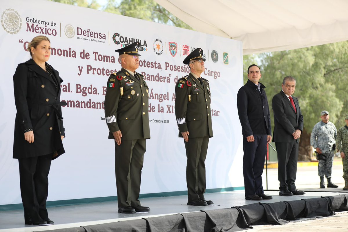 MartinGomezCald's tweet photo. #Coahuila | Acompaña @manolojim al general #MiguelÁngelAguirre Lara, nuevo comandante de la XI Región Militar.
https://t.co/SeieUKAlad #RTNews #Saltillo #Torreon #Monclova #PiedrasNegras #Acuña https://t.co/N9bvLmJLfe