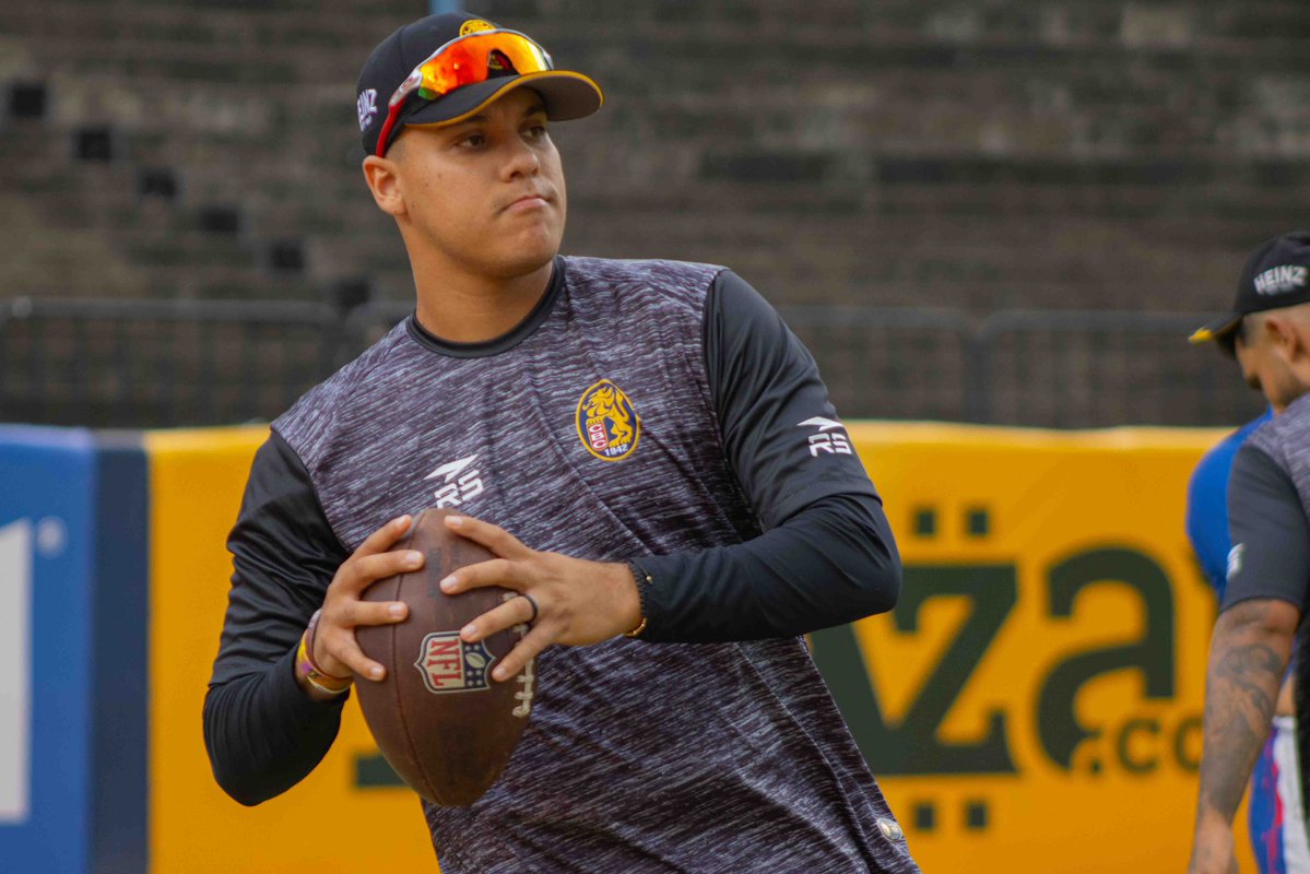leones_cbbc's tweet photo. ¡El de Maracay!🔒

Wikelman González (RHP) se incorporó al cuerpo de lanzadores esta tarde en la UCV🤩

¡Bienvenido!💪🏼

📸 @bymasiel 

#CaraquistaSoy🦁 https://t.co/t0rwI4LTQz