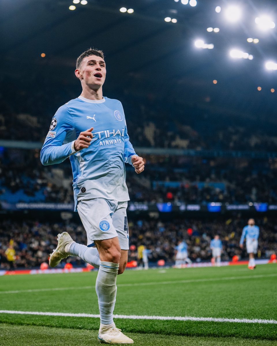 ManCity's tweet photo. A proud night for our Academy in the #UCL 🩵💫

Three debuts ✅
Three goals ⚽️
Four assists 🅰 https://t.co/W5C6DrNwrx