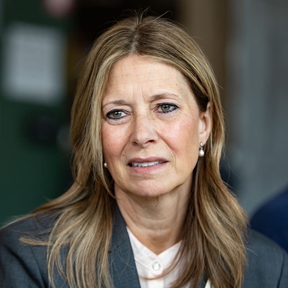 KalshiPolitics's tweet photo. OHIO GOVERNOR ODDS:
(+\- odds change from one month ago)

🟦 Amy Acton: 77% (+19%)
🟥 Vivek Ramaswamy: 23% (-19%) https://t.co/IGSu2AGyTn