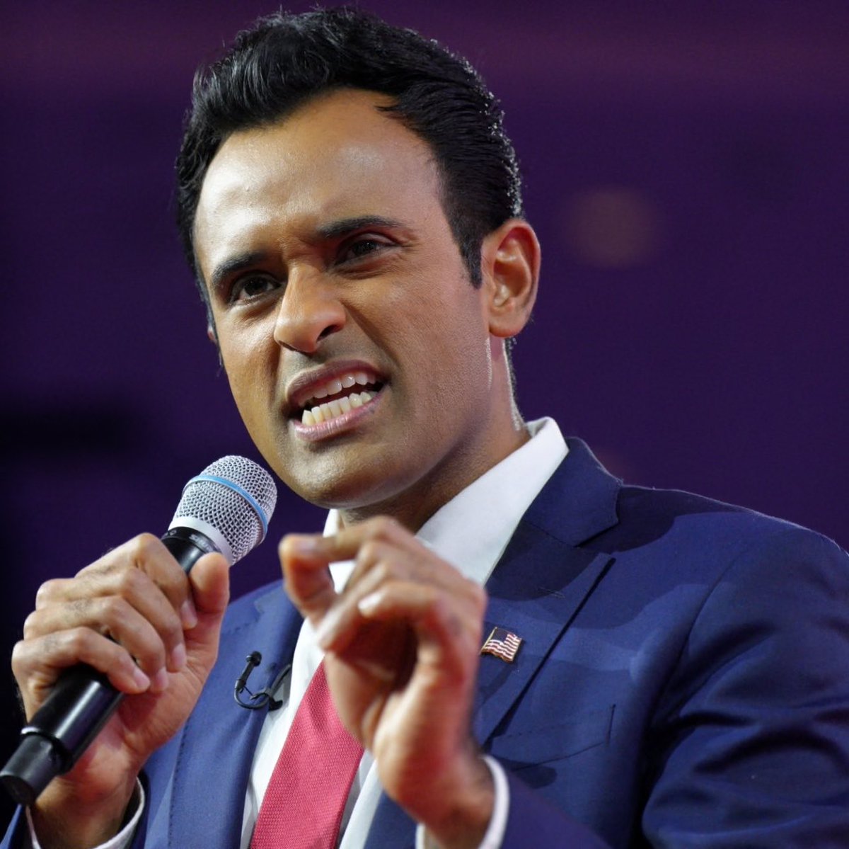 KalshiPolitics's tweet photo. OHIO GOVERNOR ODDS:
(+\- odds change from one month ago)

🟦 Amy Acton: 77% (+19%)
🟥 Vivek Ramaswamy: 23% (-19%) https://t.co/IGSu2AGyTn