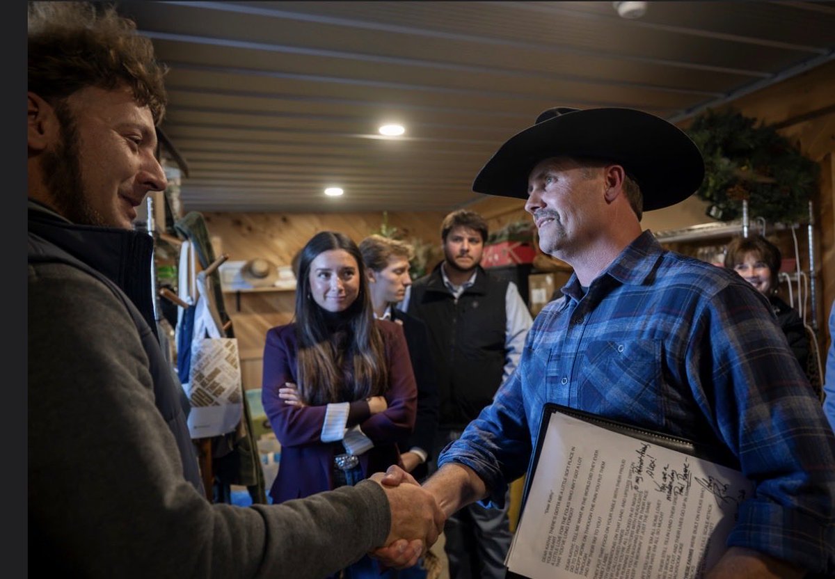 johnrich's tweet photo. It was an honor to meet with the Amish in Upstate NY. They will not fight, but I’ll fight for them, and we shook hands on it. Get ready🇺🇸 @alex_fasulo https://t.co/hl7zkjEaa7